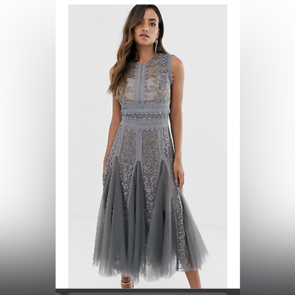 Bronx and Banco gray Megan dress, M fits 4-6, sheer lace